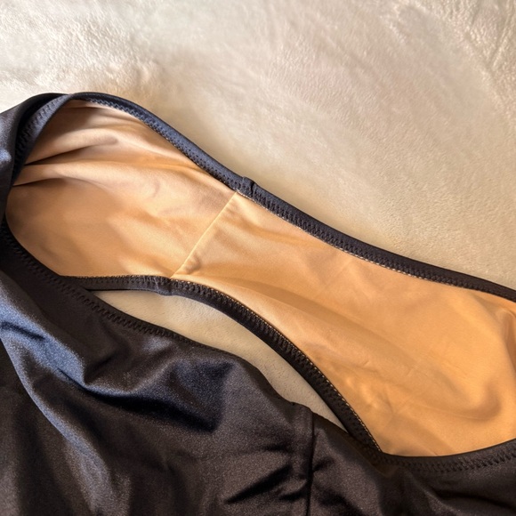 NEW Shade & Shore Black Shirred V-Wire Plunge One Piece Swimsuit Extra Cheeky XL - Picture 12 of 13